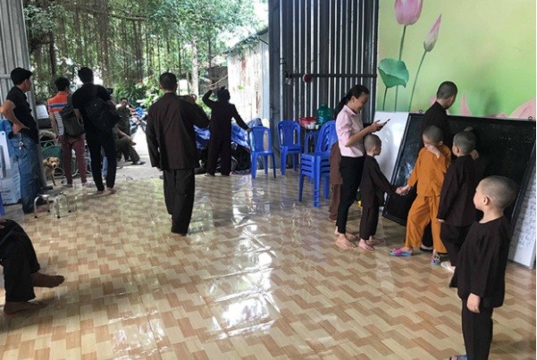 Tinh that Bong Lai “nuoi cham” bao nhieu nguoi, deu la tu si?