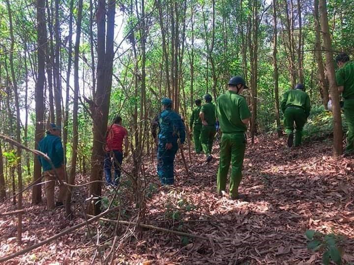 Nu tai xe taxi bi troi tren nui: Doi tuong rut dao noi “duoc thue giet gia 100 trieu dong”