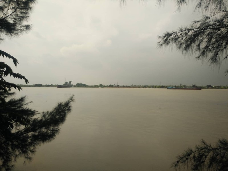 Tau cho gach dam sau tieng keu cuu o Hai Phong: Hai vo chong mat tich