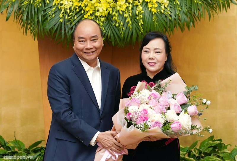 Nguyen Bo truong  Nguyen Thi Kim Tien co nhieu dong gop cho nganh y te