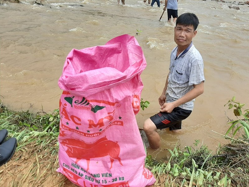 Vo dap thuy loi Dam Thin: Dan do xo xuong ho bat ca-Hinh-14