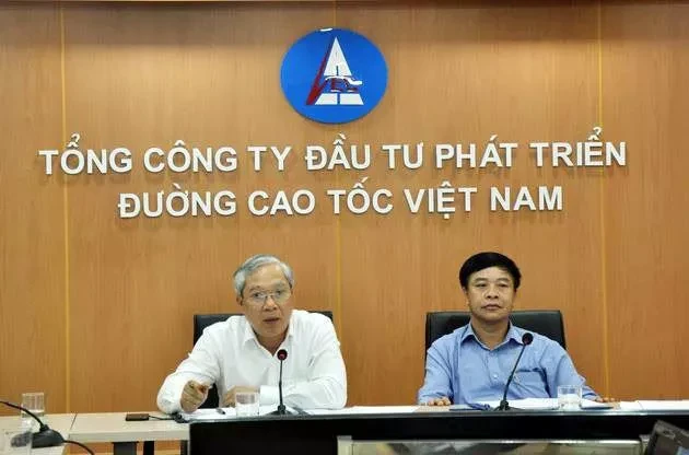 Canh cao Chu tich VEC Mai Tuan Anh, de nghi bo tri cong tac khac