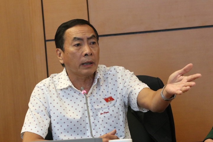 Bi thu thanh uy Bac Ninh Nguyen Nhan Chinh ra sao khi Ban TCTW “de y”?-Hinh-2