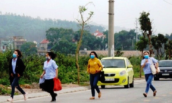 Vi sao hang tram cong nhan Eastech “thao chay” khi bi kiem tra COVID-19?