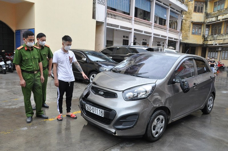 Dam chet nu sinh sau khi uong ruou sinh nhat: Loi khai tai xe