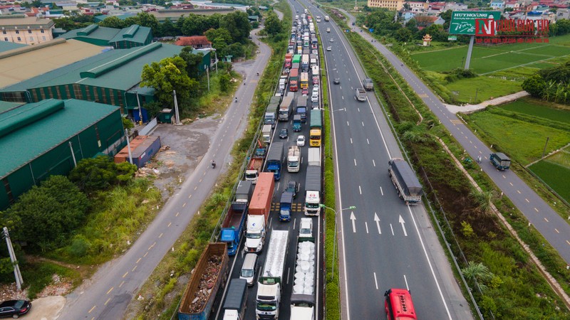 Tai xe di gan 2.000km ra Ha Noi phai quay dau tai cua ngo Thu do-Hinh-5