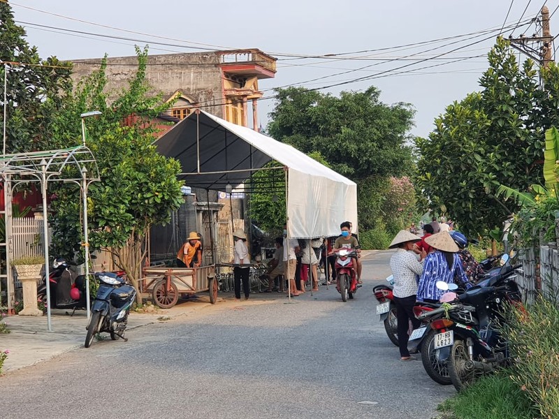 Thai Binh: Chong dung dao bau gan tuyp sat dam vo tu vong
