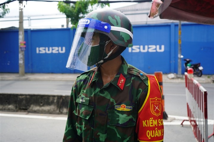 Chien si truc chot o TP.HCM: 'Lanh dao cho nghi 2/9 toi cung khong nghi'-Hinh-3