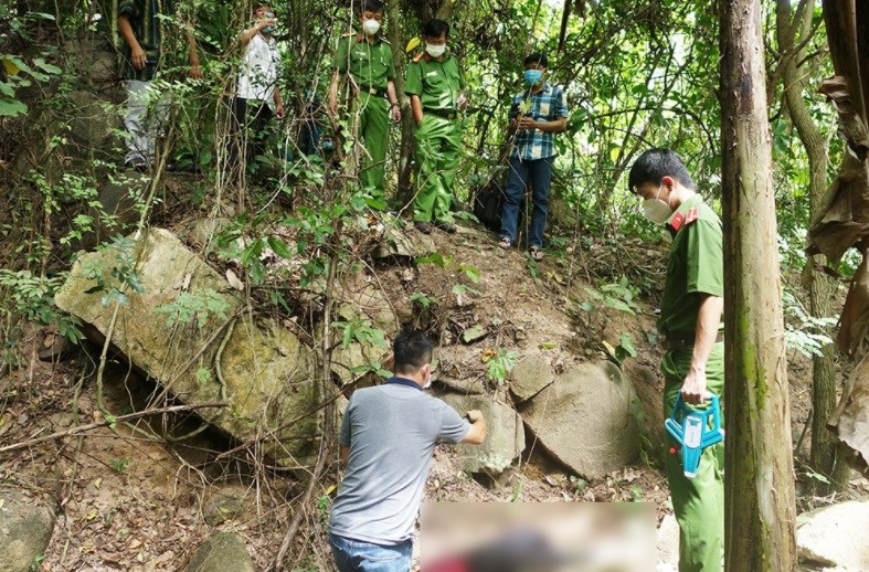 Bat nghi pham sat hai be gai 12 tuoi o An Giang