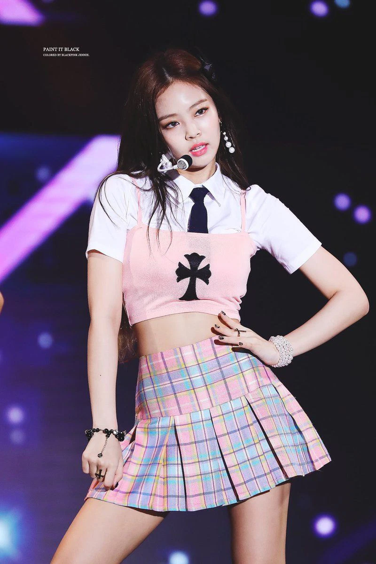 Mê mẩn trước vẻ đẹp của Jennie (BlackPink)