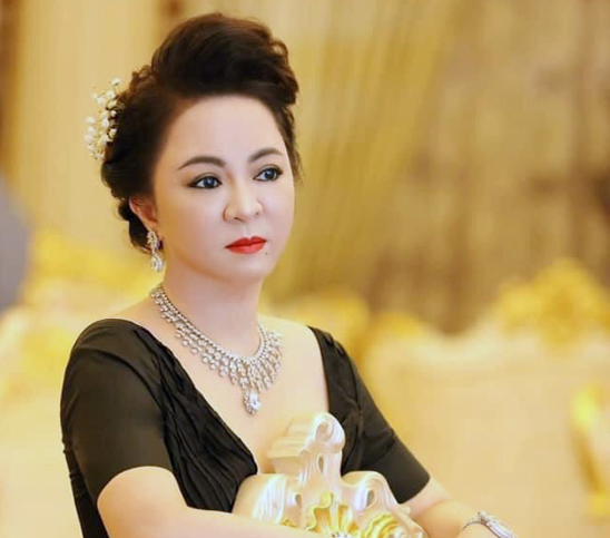 Ba Nguyen Phuong Hang khai ly do xuc pham Thuy Tien, Dam Vinh Hung-Hinh-7