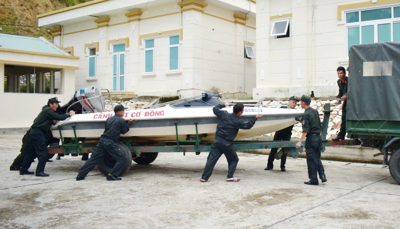 Sieu bao Noru ap sat Da Nang-Quang Ngai: Thu tuong chi dao khan-Hinh-7