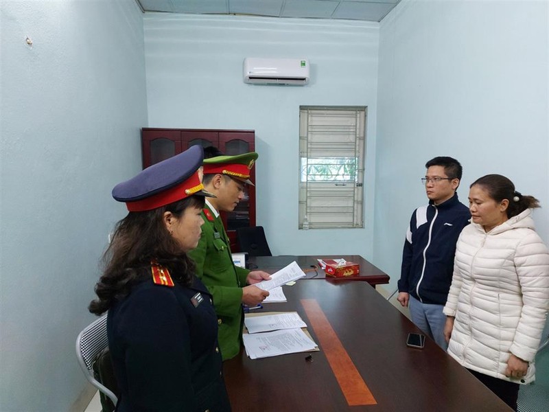 Bat giam Giam doc Trung tam dang kiem 36-08D tai Thanh Hoa