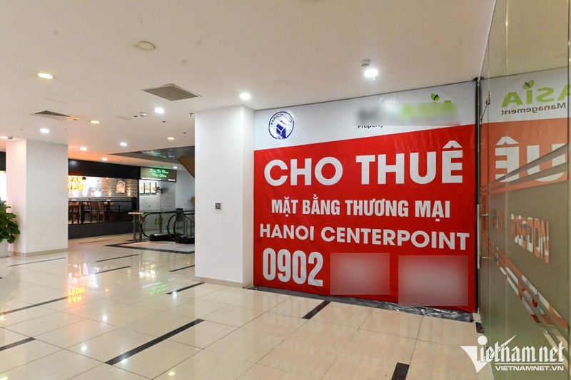 Hang loat cua hang o tuyen pho vang Ha Noi rao vat tim khach thue-Hinh-18