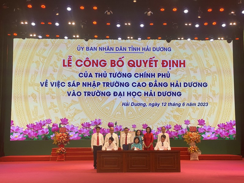 Cong bo quyet dinh sap nhap Truong CD Hai Duong vao Truong DH Hai Duong-Hinh-5