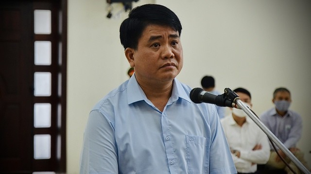 Vu cay xanh: Nguyen Duc Chung chi dao “cho thang Man vao, chi hon 3 ty thoi“