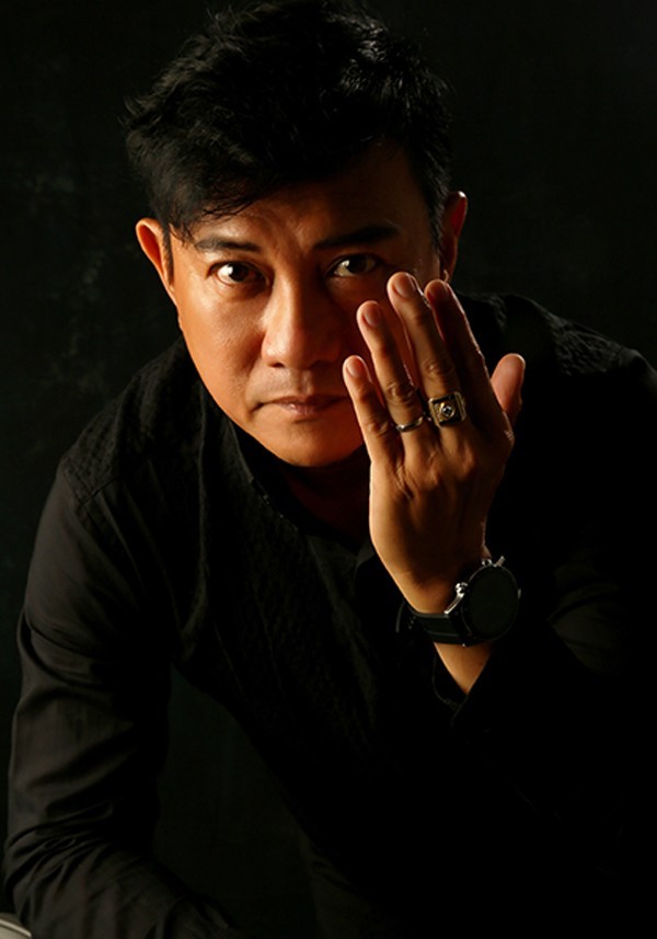 Hoang Phuc: Cuoc song kin tieng cua 