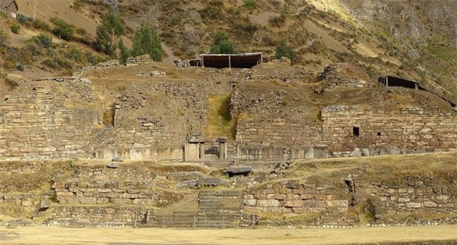 Kham pha hanh lang chim ken- loi vao ngoi den co o Peru