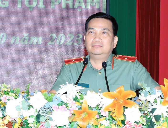 Tuong Nguyen Sy Quang: Ke bat coc be gai, doi tien chuoc rat manh dong