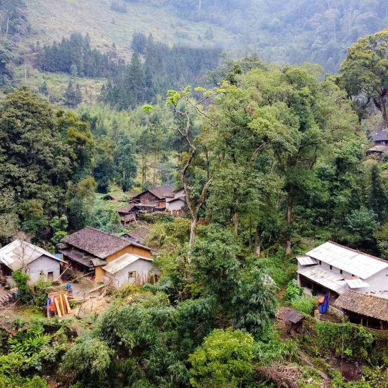 Ngoi lang nguyen so giong lang dia nguc, noi song dien thoai khong toi-Hinh-5