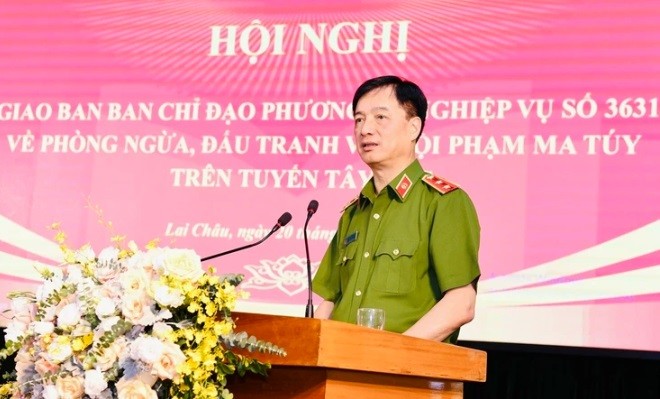 Dau an Thu truong Cong an Nguyen Duy Ngoc vua duoc thang Thuong tuong-Hinh-11
