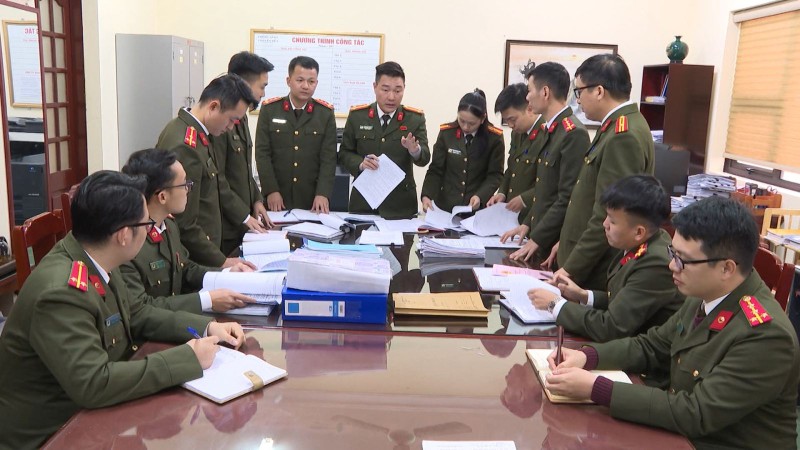 Thanh Hoa: Khoi to 23 bi can trong vu an dua, nhan hoi lo