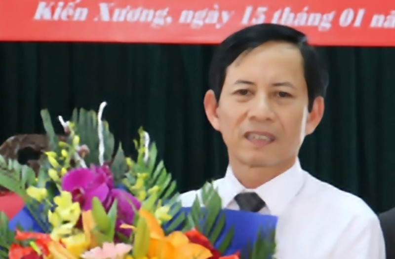 Mot Pho Chu tich huyen o Thai Binh bi bat lien quan La “dien”