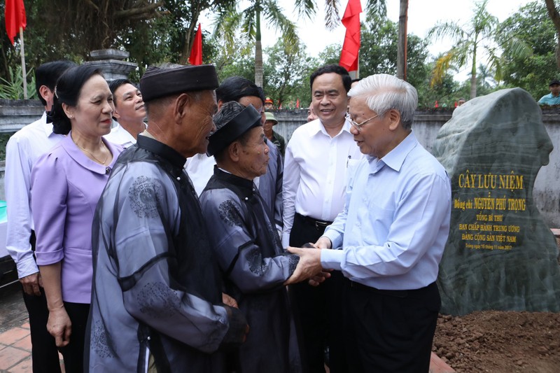 Một số hình ảnh nổi bật của Đồng chí Tổng Bí thư Nguyễn Phú Trọng - Hình 2 Mot so hinh anh noi bat cua Dong chi Tong Bi thu Nguyen Phu Trong-Hinh-2