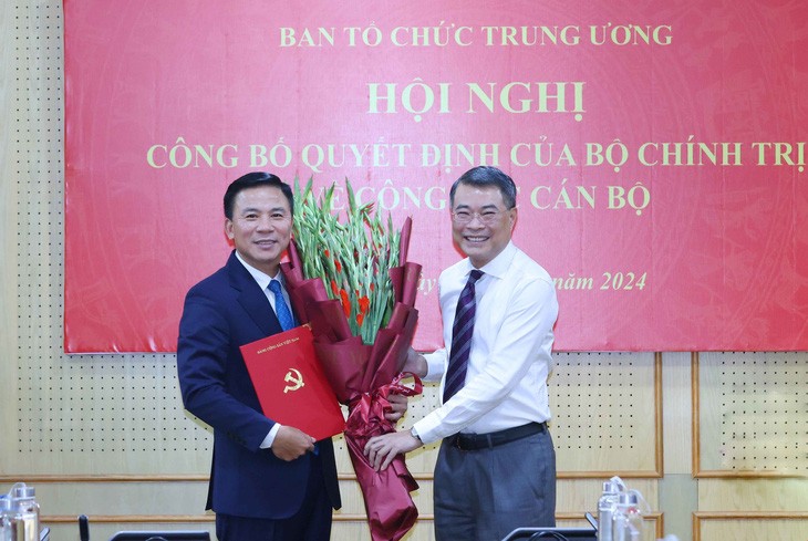 Bi thu Thanh Hoa Do Trong Hung lam Pho truong Ban To chuc trung uong