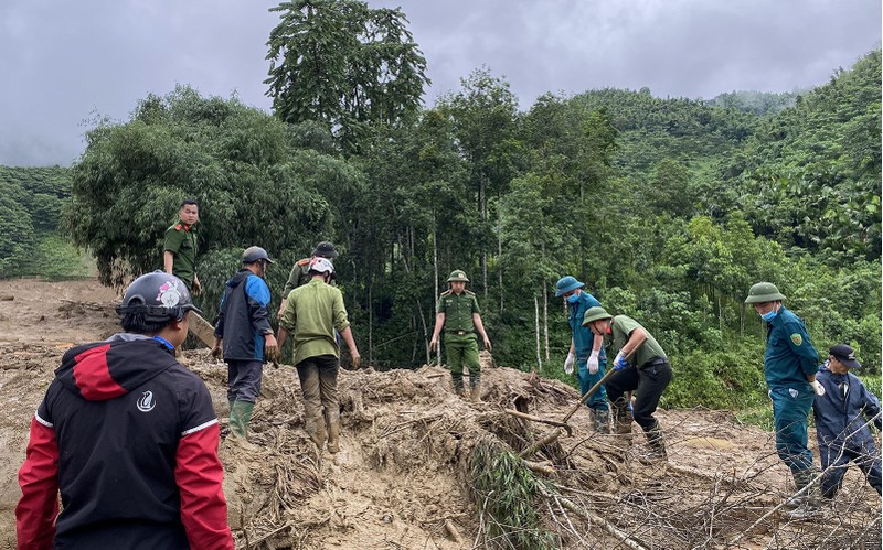 Lu quet vui lap mot thon 35 ho, 15 nguoi chet o Lao Cai-Hinh-2