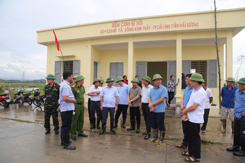 Hai Duong: Khan truong so tan nguoi dan tai nhung khu vuc nguy hiem-Hinh-2