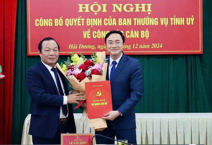 Ong Phan Nhat Thanh lam Pho Truong Ban To chuc Tinh uy Hai Duong