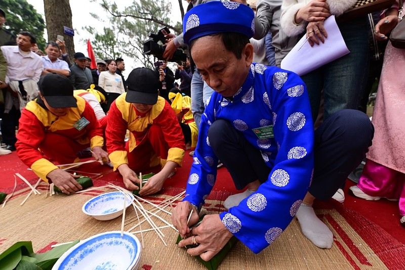 Về Côn Sơn, xem hội thi bánh chưng, bánh giầy năm 2025 - Hình 5 Ve Con Son, xem hoi thi banh chung, banh giay nam 2025-Hinh-5
