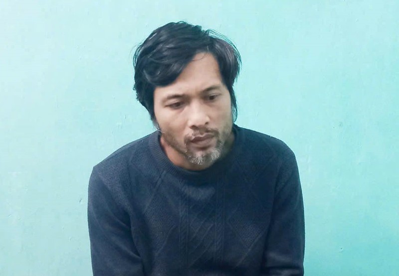 Nguyên nhân người đàn ông cầm dao dọa nữ nhân viên cửa hàng FPT - Hình 2 Nguyen nhan nguoi dan ong cam dao doa nu nhan vien cua hang FPT-Hinh-2