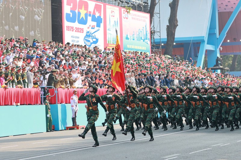 Diem danh cac khoi chien si dieu binh trong dai le 30/4-Hinh-11