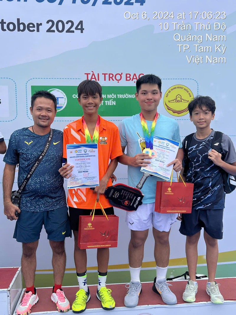 Pickleball Chau A mo rong: Nam sinh Quang Nam gianh 3 huy chuong-Hinh-2