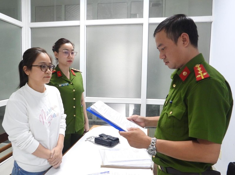 Da Nang: Lua nguoi quen vay tien dao han ngan hang roi chiem doat