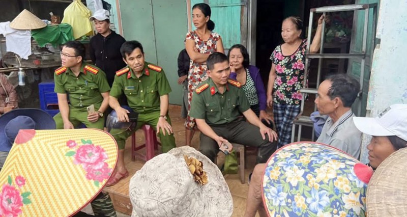 Quang Nam: Xuyen dem tim kiem cu ong 74 tuoi di lac trong rung