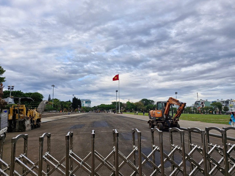 Gia Lai: Thi diem mo thong duong Tran Hung Dao