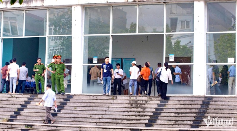 Ha Noi: Day som, chen chan di dau gia dat o huyen Hoai Duc