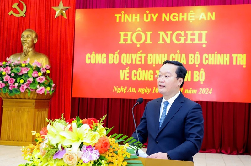 Cong bo quyet dinh chuan y Bi thu Tinh uy Nghe An-Hinh-3