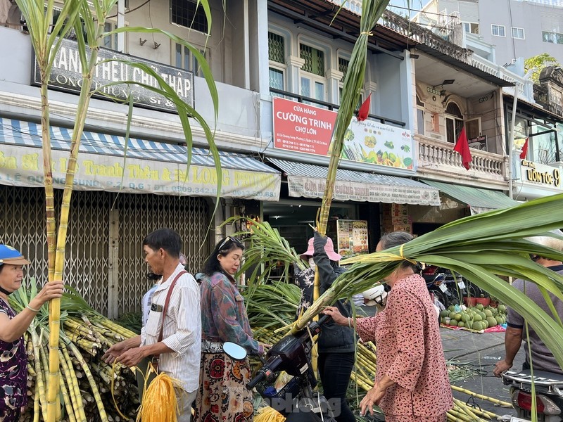 “Cho mia” doc dao moi nam chi hop mot lan nhon nhip nguoi mua-Hinh-5