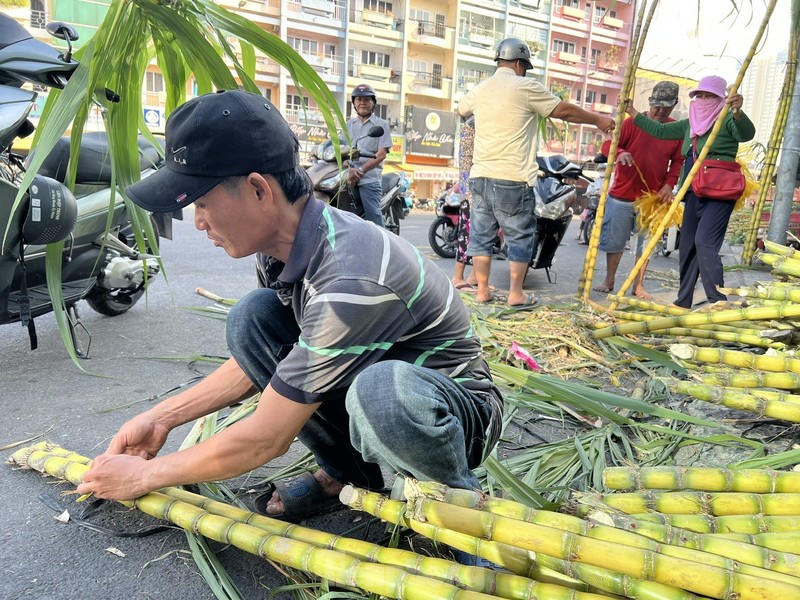 “Cho mia” doc dao moi nam chi hop mot lan nhon nhip nguoi mua-Hinh-9