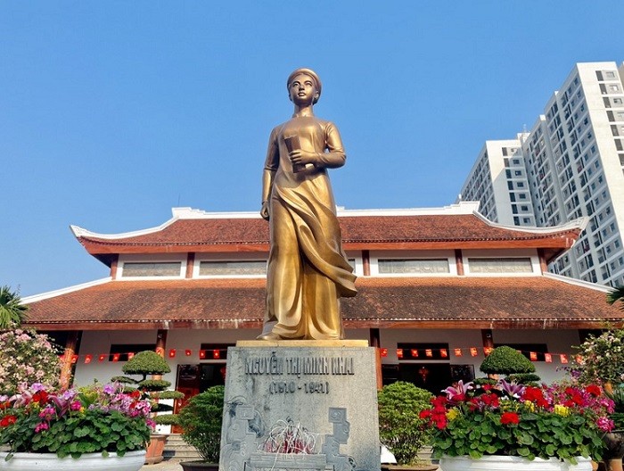 Nhà lưu niệm Nguyễn Thị Minh Khai- địa chỉ đỏ giữa lòng thành Vinh Nha luu niem Nguyen Thi Minh Khai- dia chi do giua long thanh Vinh