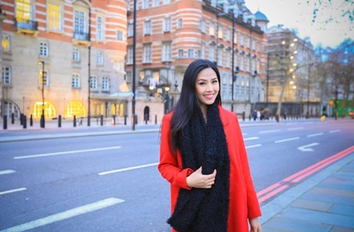  Top 25 Miss World Nguyen Thi Loan xinh dep tren phi London hinh anh