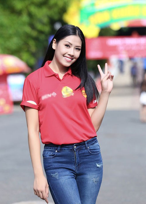 Top 25 Miss World Nguyen Thi Loan Toi thich Tet xua-Hinh-2
