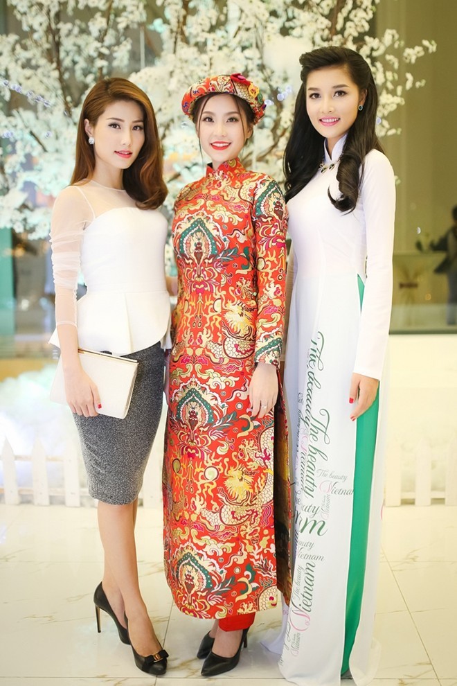 Angela Phuong Trinh dien ao dai xuyen thau dep ngat ngay-Hinh-7