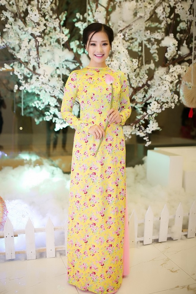 Angela Phuong Trinh dien ao dai xuyen thau dep ngat ngay-Hinh-9