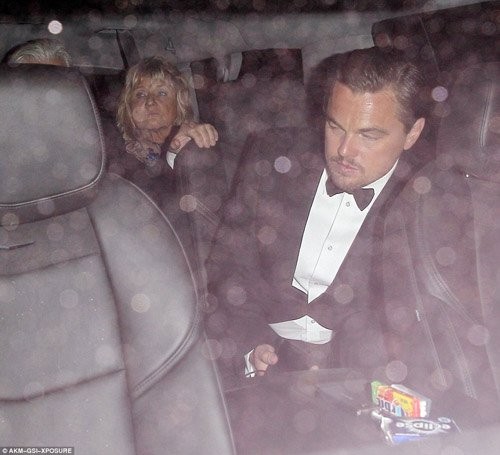 Leonardo DiCaprio quen ca tuong vang Oscar vi qua vui-Hinh-8
