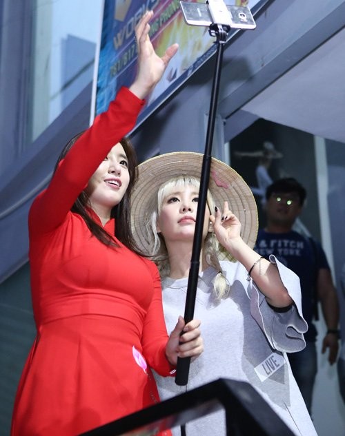 Fan Viet ruot duoi nhom T-ara khien duong pho tac nghen-Hinh-13